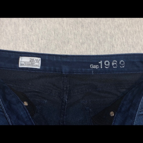 Gap Dark denim 1969 jeans - Picture 4 of 6